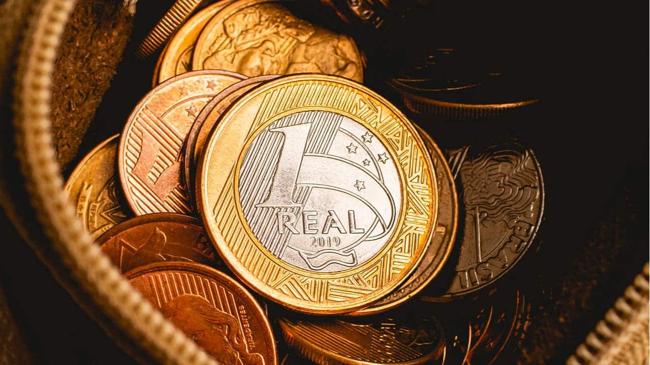 Confira notas e moedas raras que podem valer até R$ 8 mil