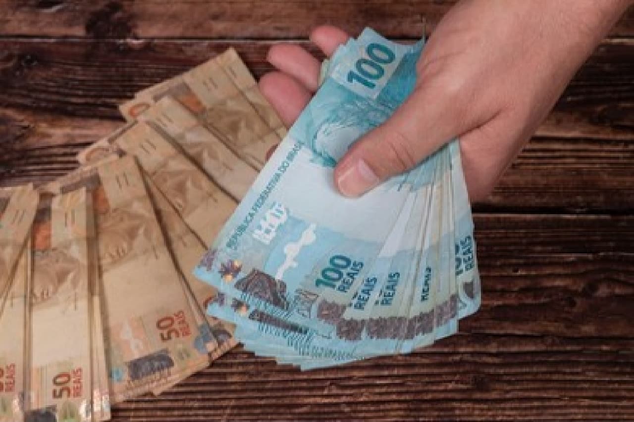 Ainda não recebeu o 13° salário? Saiba o que fazer!