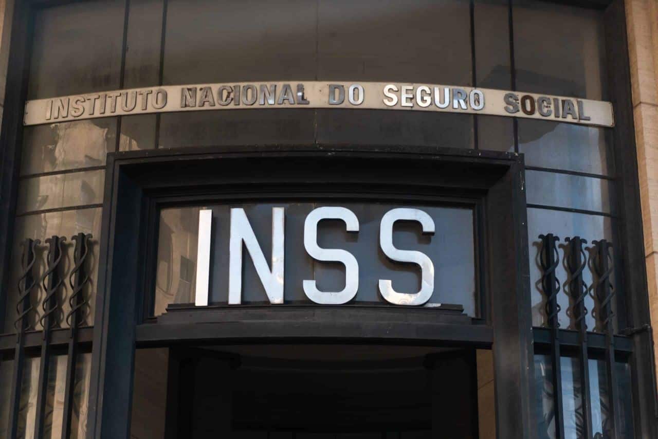 Fachada de agência do INSS