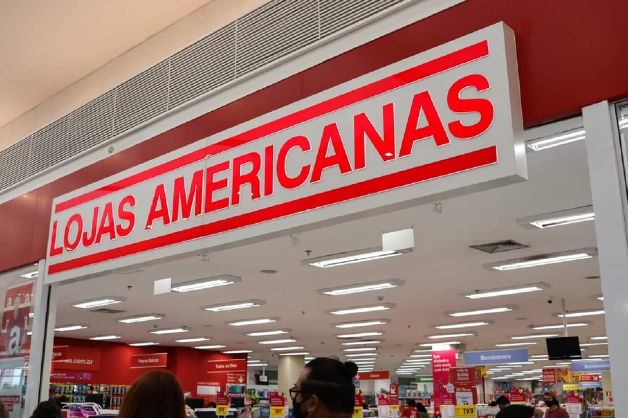Imagem da faixada de uma Loja Americanas
