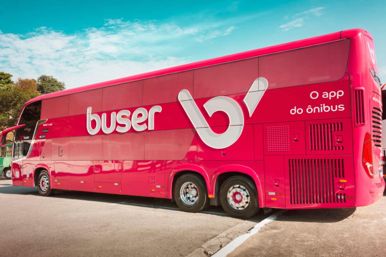 Decisão da Justiça permite viagens de ônibus da Buser no Brasil