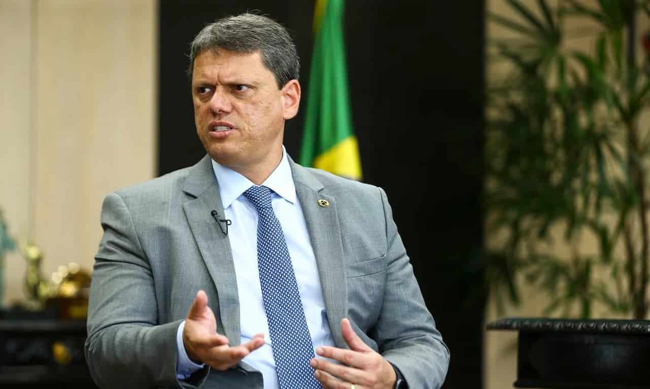 governador de São Paulo, Tarcísio de Freitas, no memento da fala