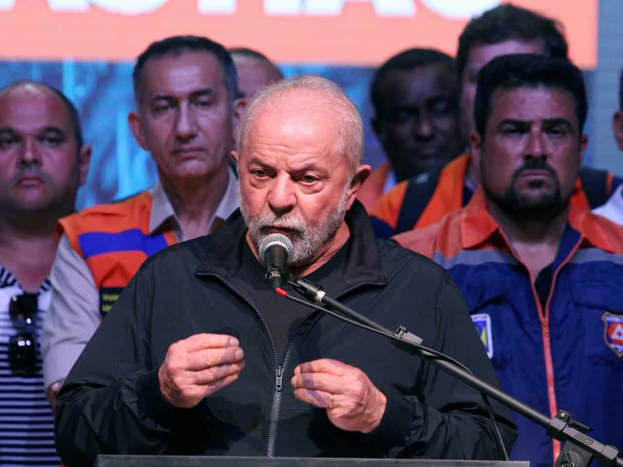 Presidente da República do Brasil, Lula, discursando