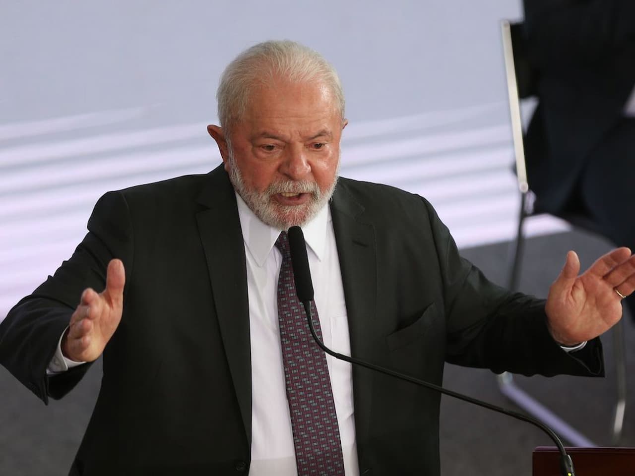 Lula quer estreitar relações com ditador; veja quem