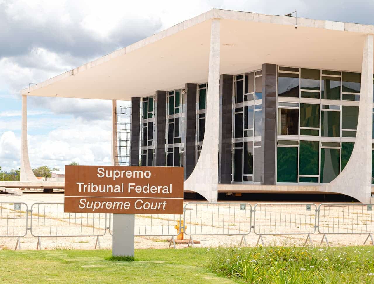 Imagem do prédio do STF.