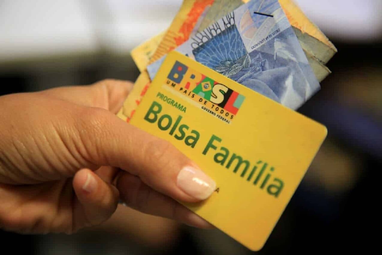 Beneficiários do Bolsa Família recebem PÉSSIMA notícia do governo