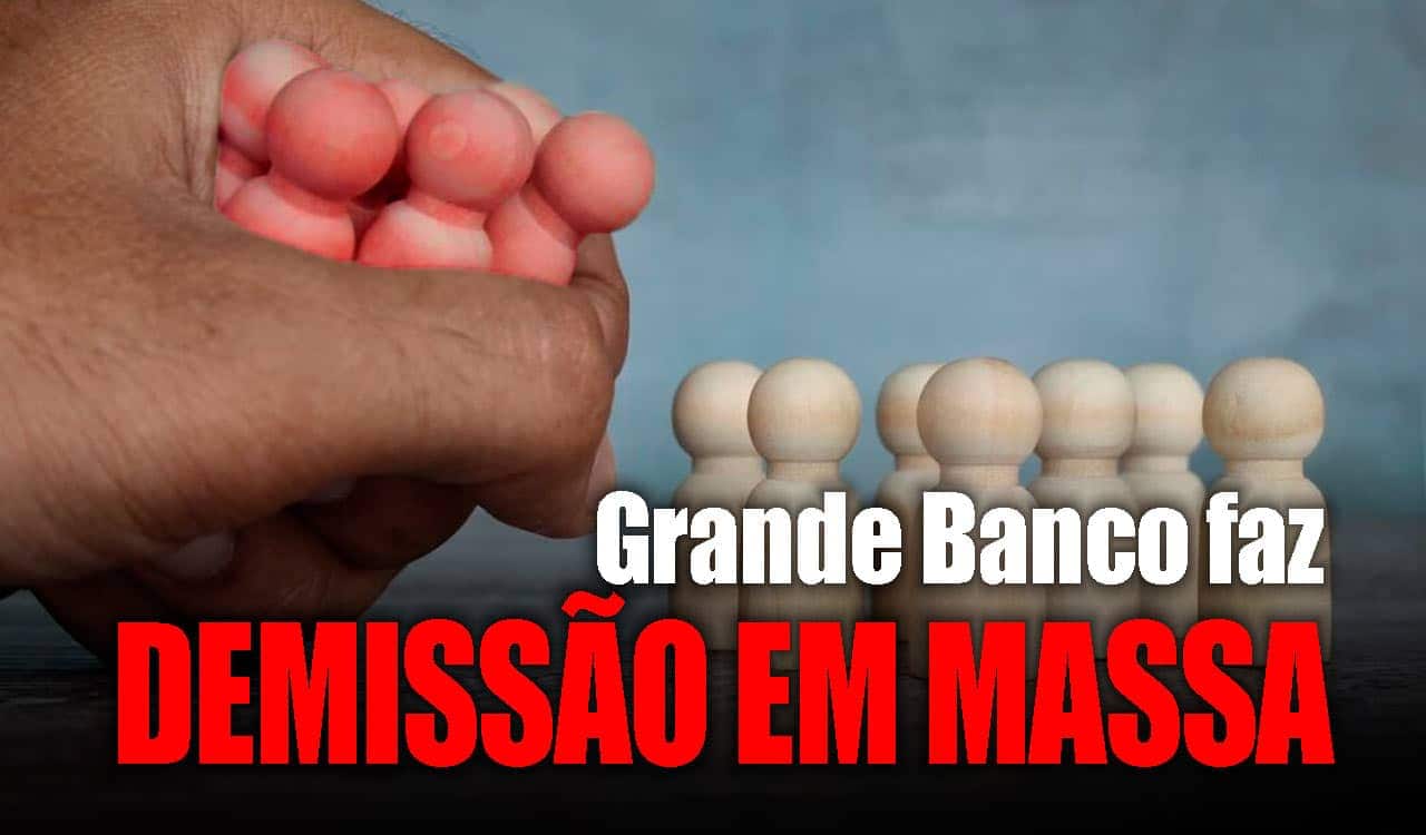 Grande banco faz demissão em massa. Mão recolhendo peças de grupo de peças simbolizando demissão