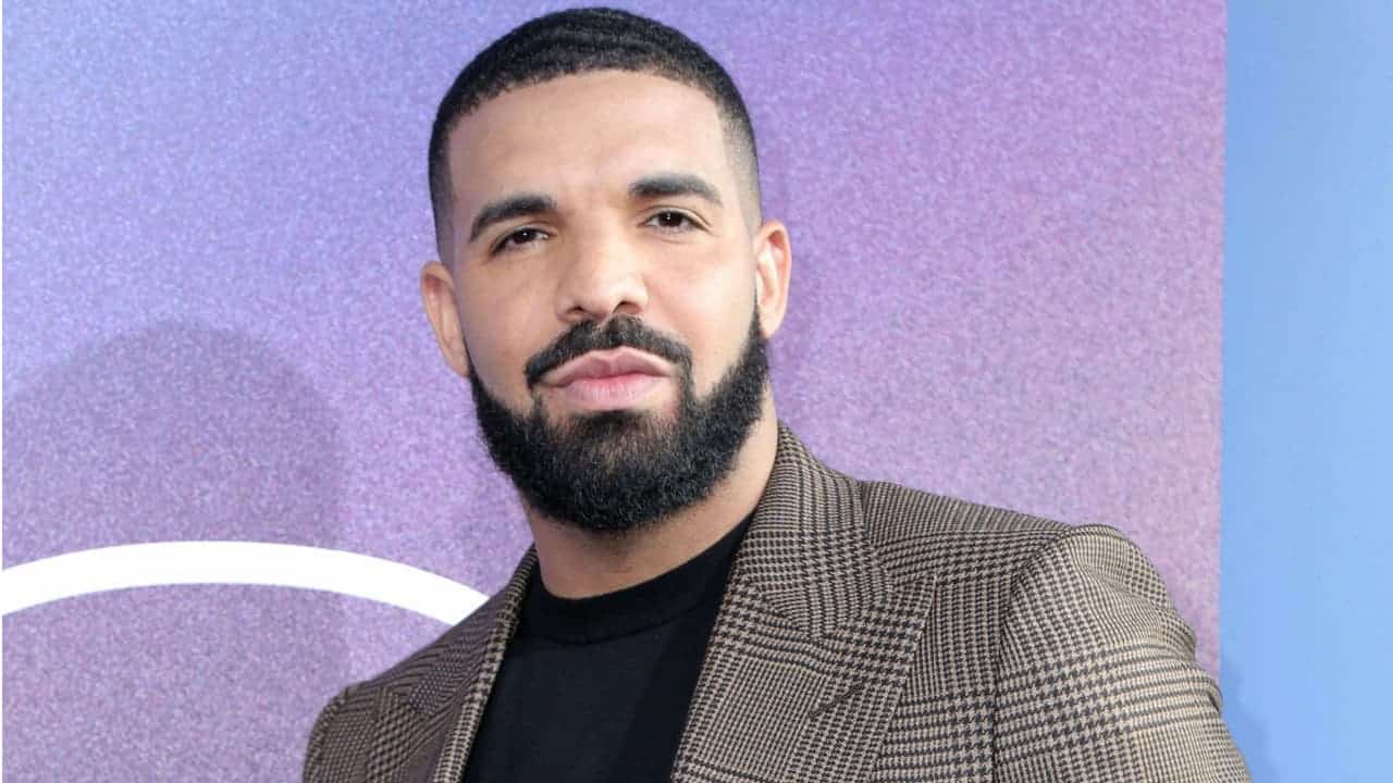 Imagem do rapper Drake na estreia da série Euphoria