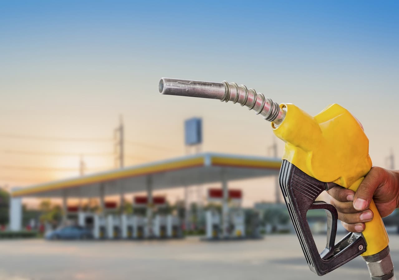 Produção de petróleo vai diminuir e brasileiros podem sentir impacto no preço da gasolina