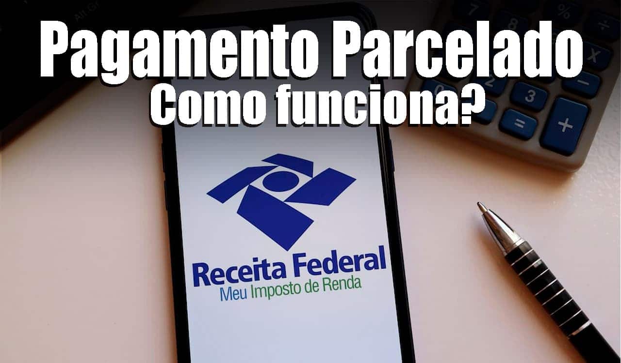 Logo da Receita Federal em aberto como tela de fundo no celular