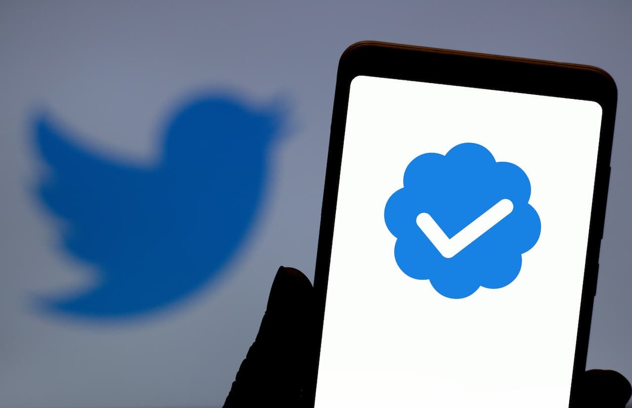 Selo de verificação do Twitter voltou: saiba por que Musk mudou de ideia