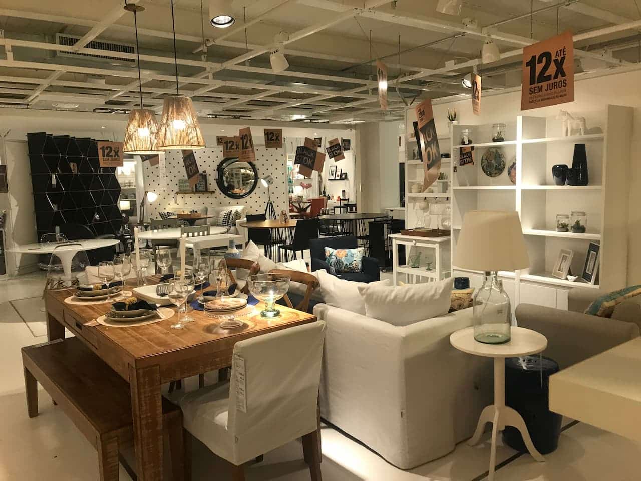 foto de interior de loja Tok&Stok