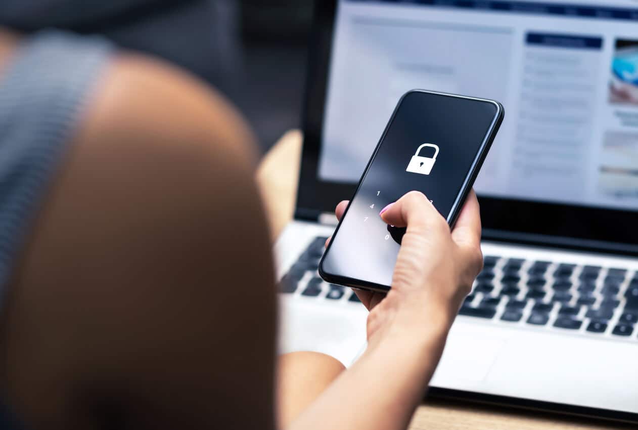 Fazer estas coisas com seu celular pode colocar sua segurança em risco