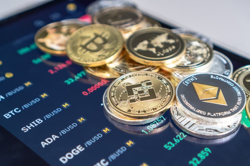 O que evitar na hora de investir em criptomoedas?