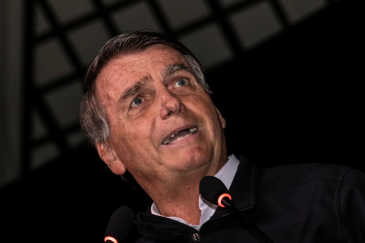 Bolsonaro vai deixar o Brasil após decisão do TSE?