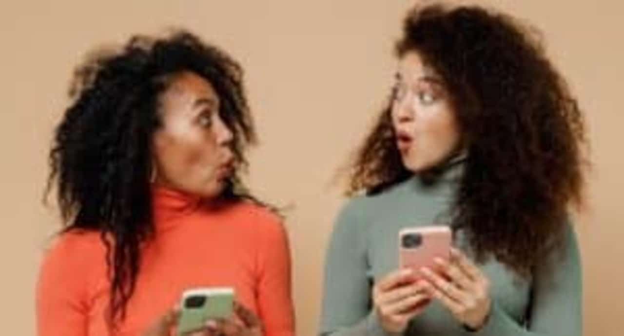 Celulares gravam conversas para publicidade