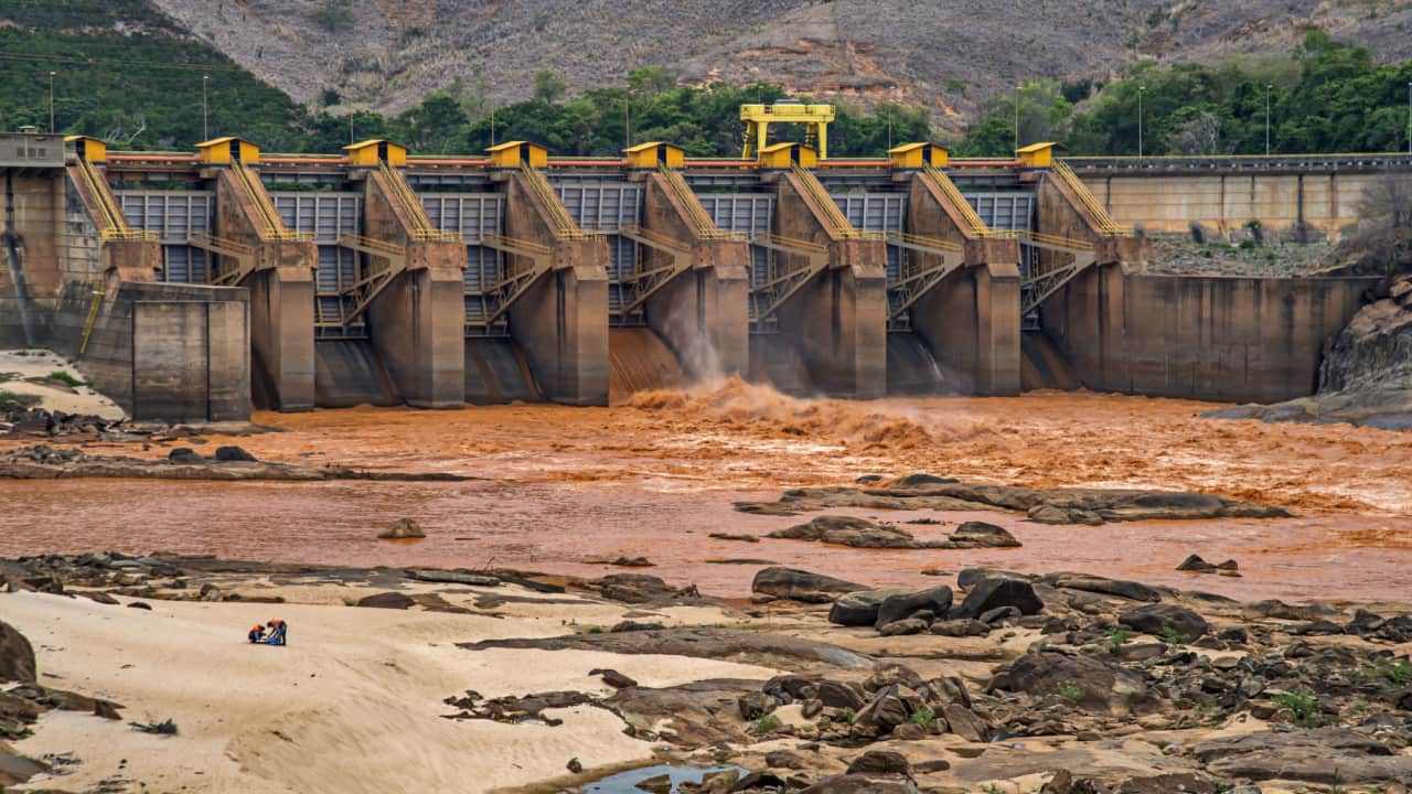Falso frei se aproveita de tragédia em Mariana para faturar R$ 2 milhões; entenda