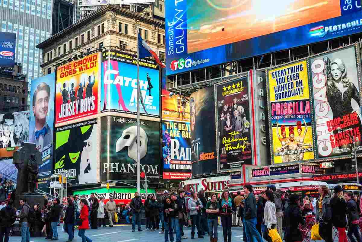 Imagem de teatros da Broadway.