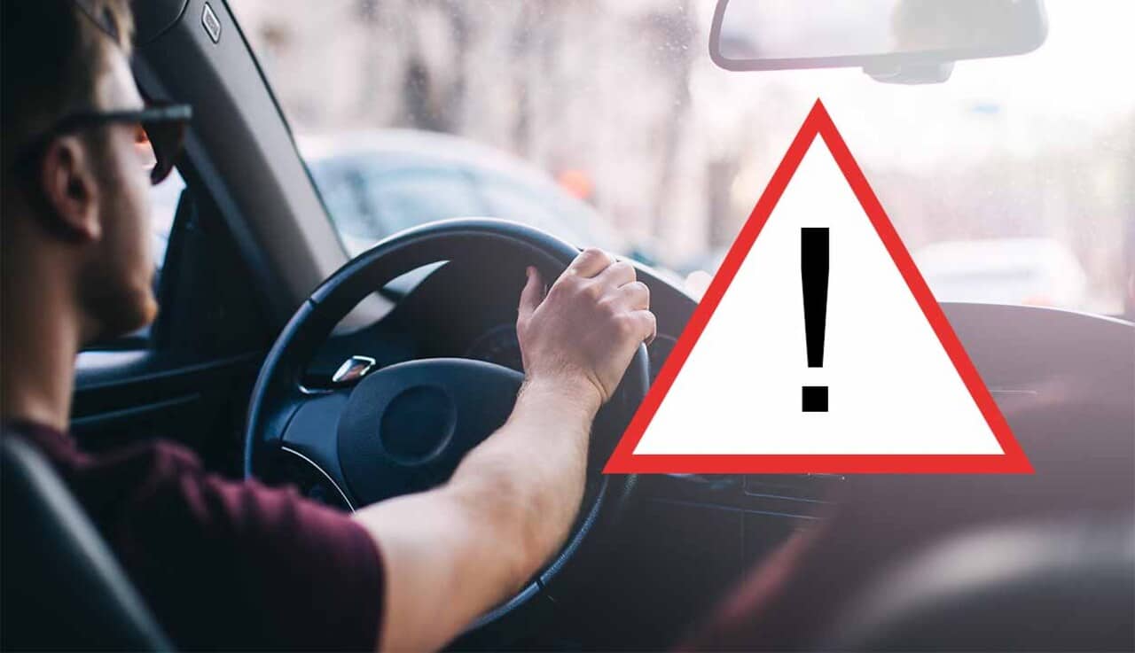 O carro fica irregular com o IPVA atrasado?