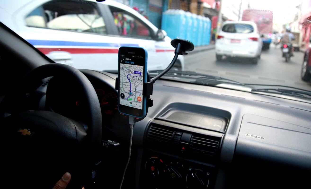 Motoristas da Uber poderão ser considerados funcionários da empresa após este decreto