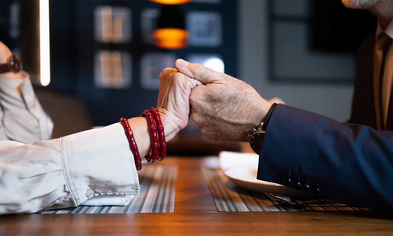 Pessoas com mais de 70 anos são proibidas de se casar com divisão de bens?