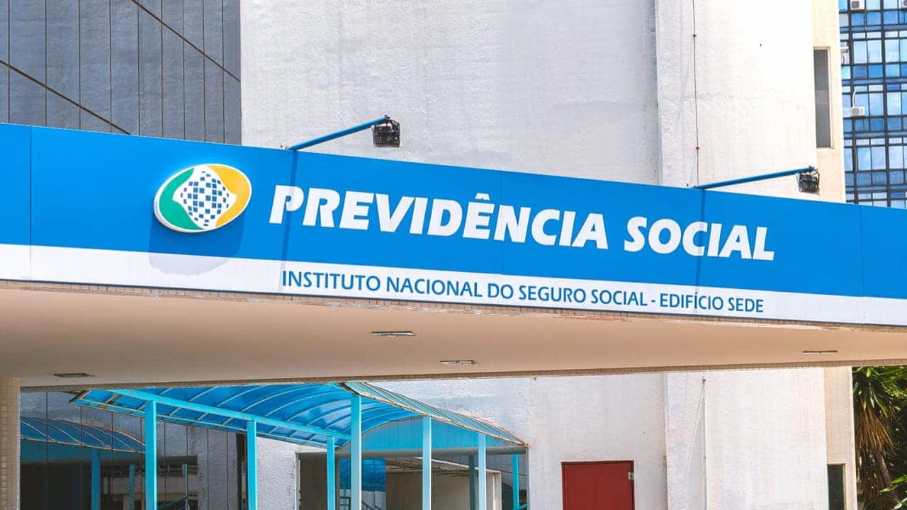 Fachada de agência do INSS.