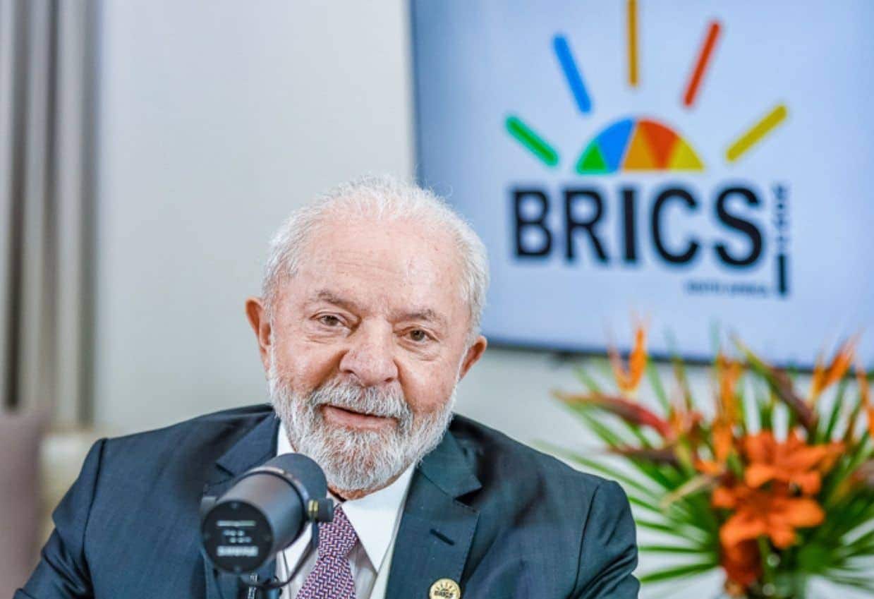 Foto do presidente Lula.