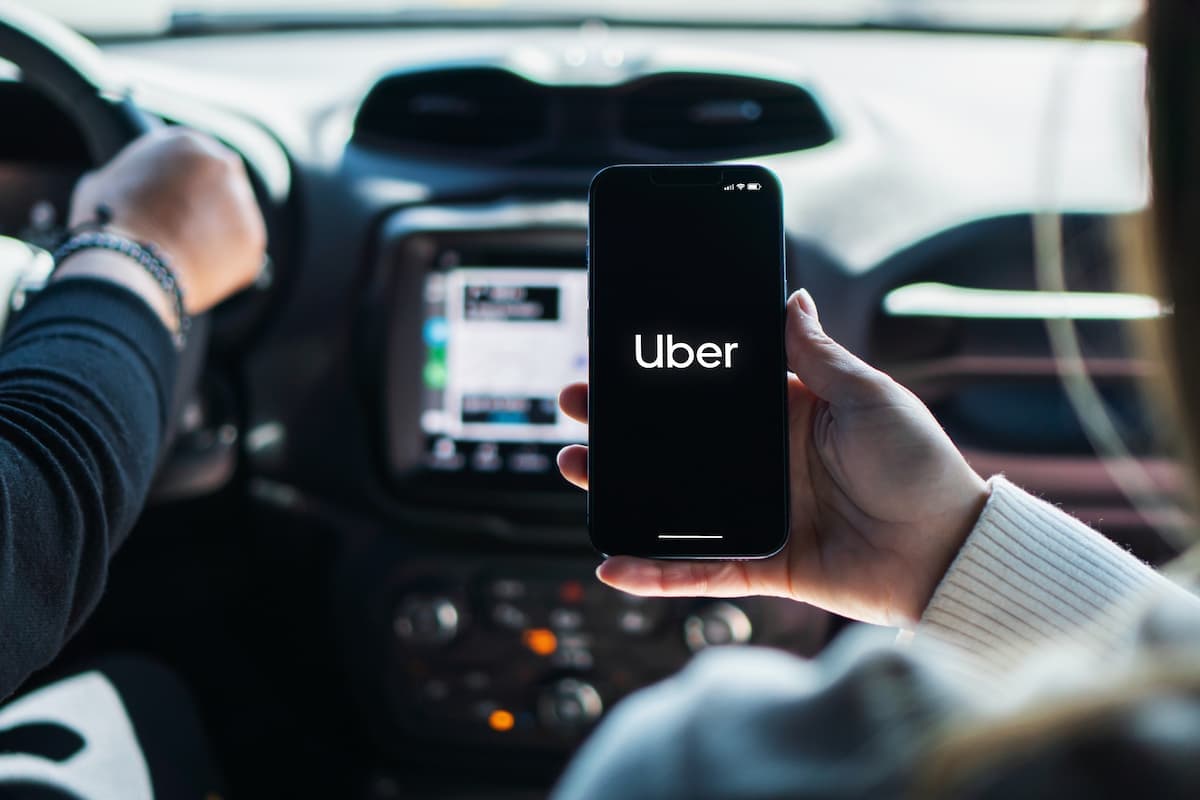 Cobrança extra por ar-condicionado na Uber está proibida pela Justiça; saiba mais detalhes