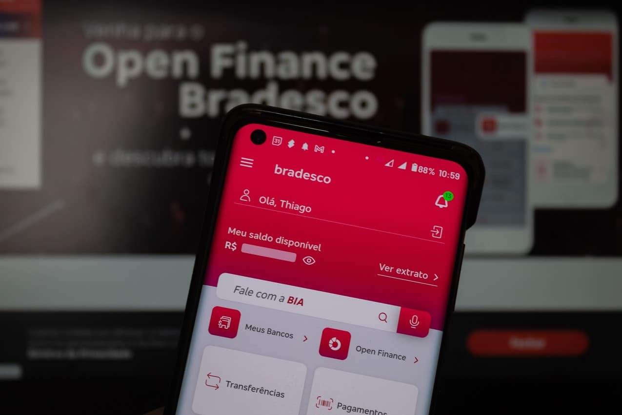 Ladrão pode acessar sua conta Bradesco após roubar celular?