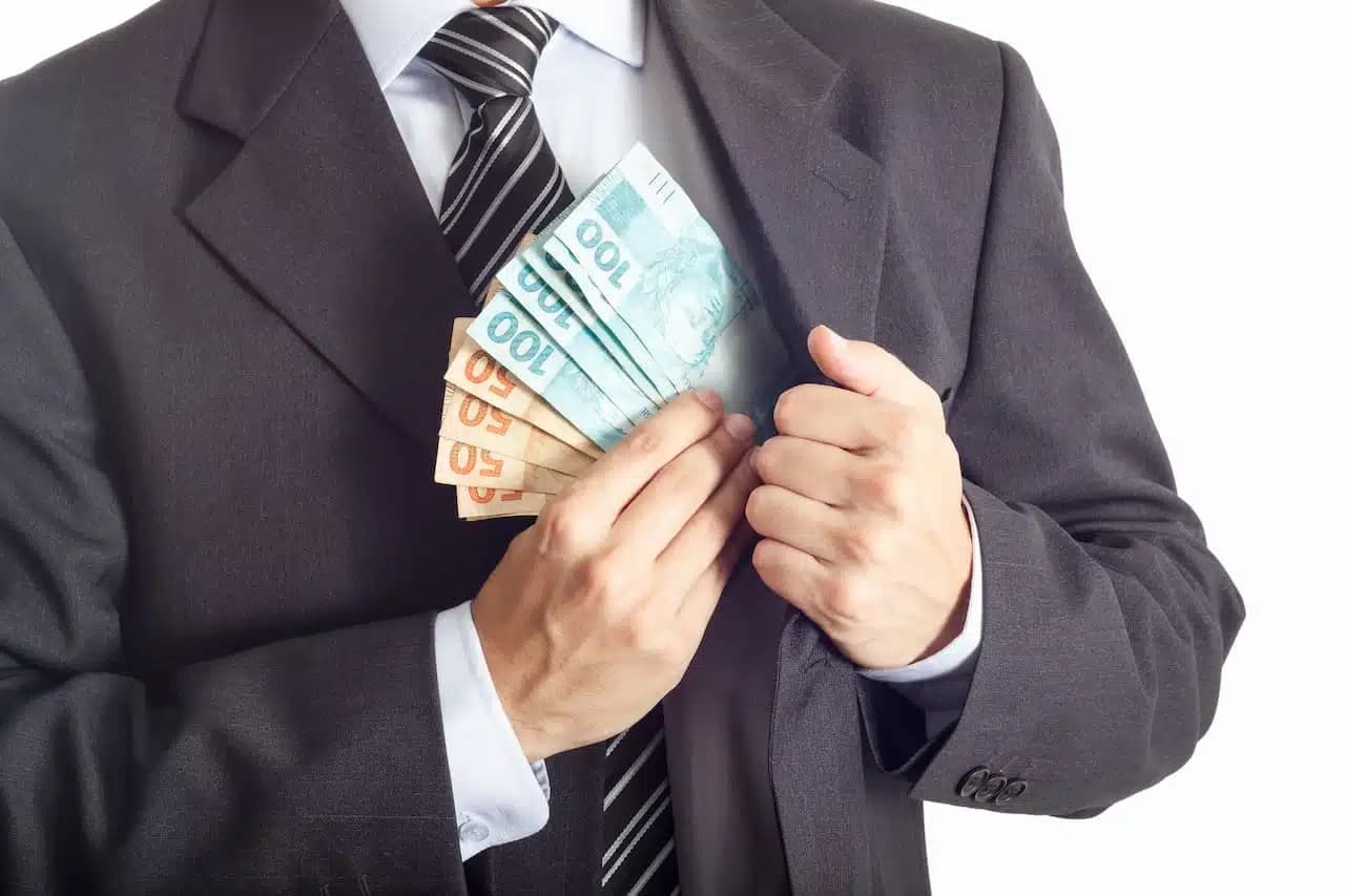 Saiba quais as profissões que têm os menores salários no país