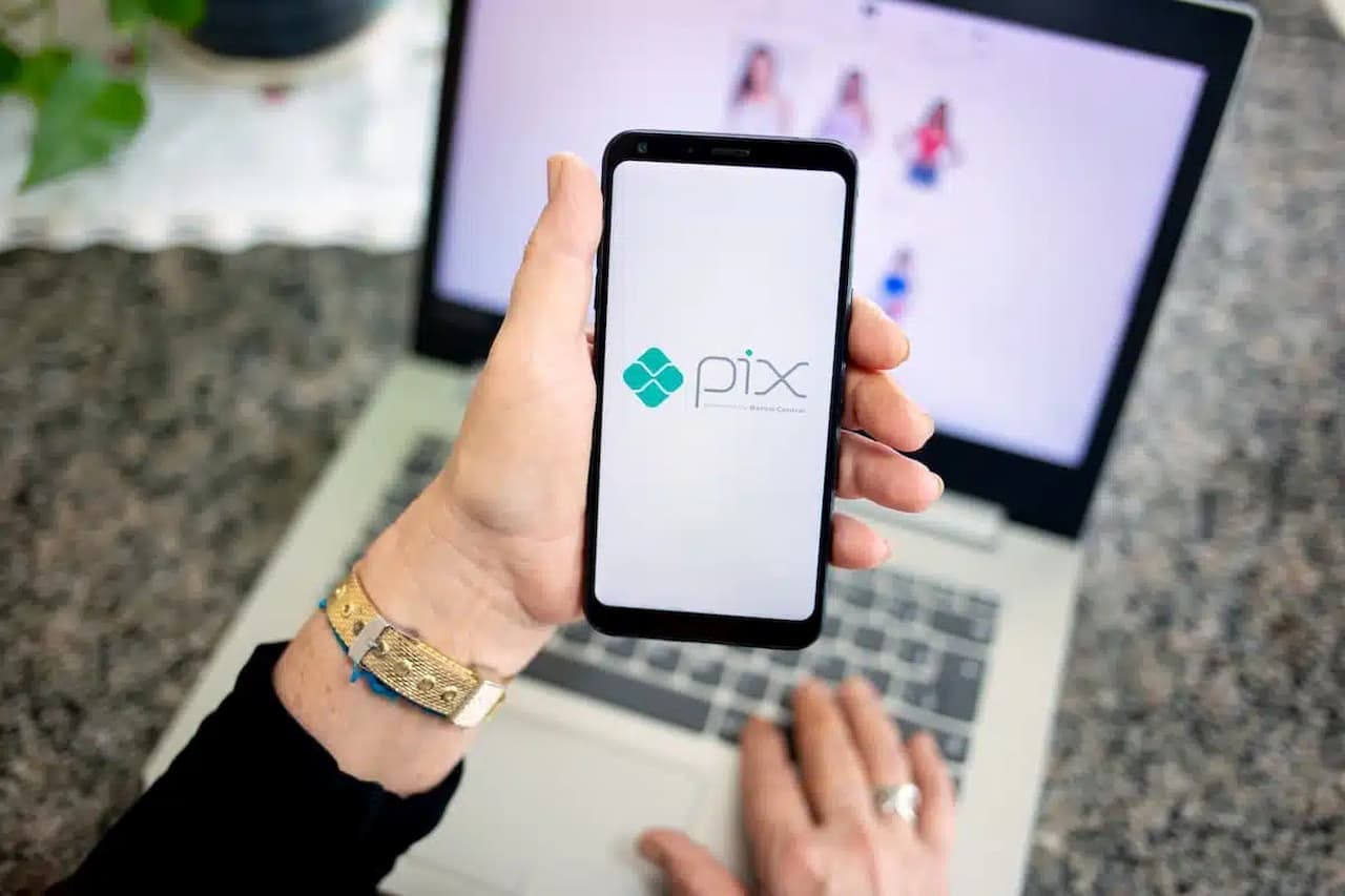 Entenda os riscos de usar o Pix no cartão de crédito