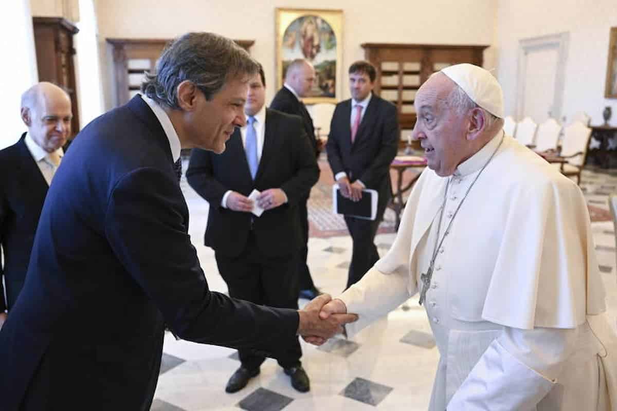 Papa Francisco é a favor da taxação de super-ricos? Entenda o motivo da ida do Haddad ao Vaticano