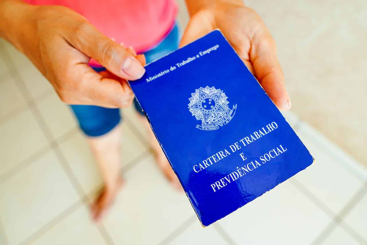 13º da doméstica: Governo define data para pagamento!