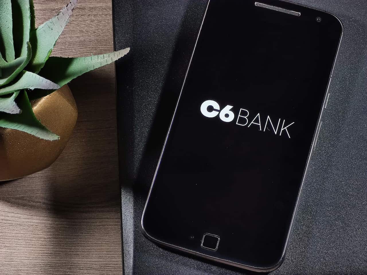 C6 Bank amplia pagamento de IPVA e licenciamento veicular