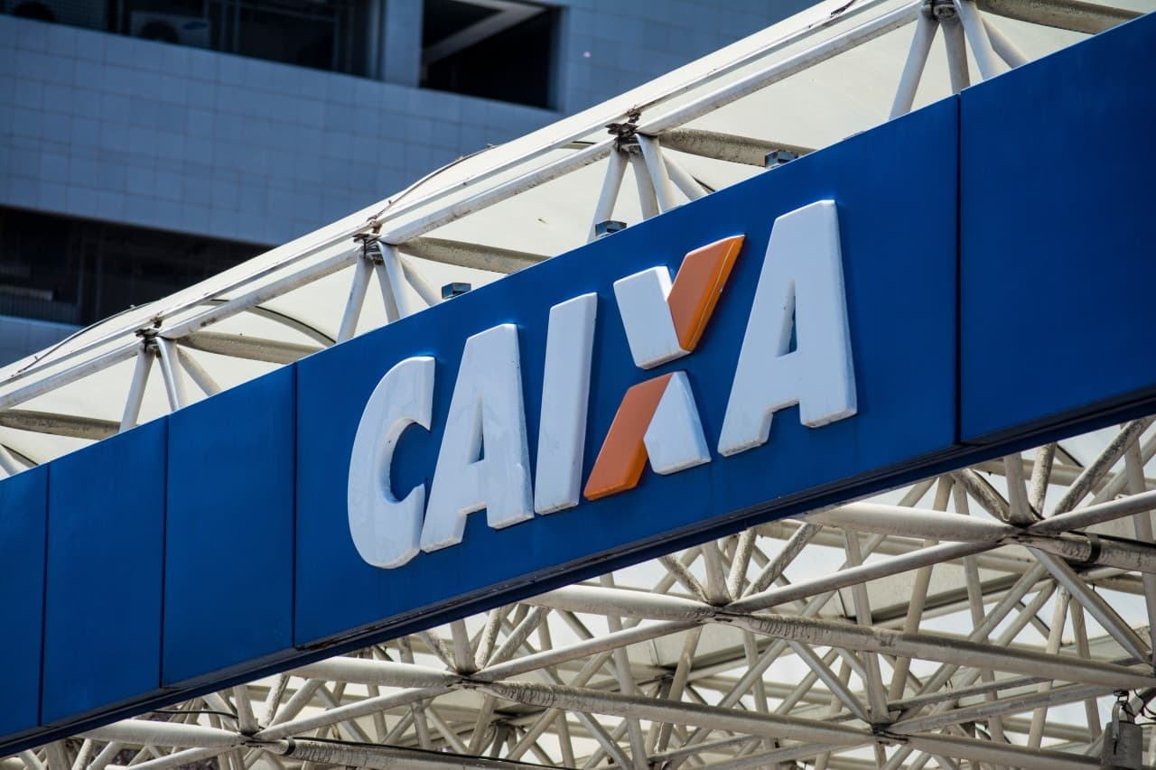 Qual a empresa que faz cobrança para a Caixa?