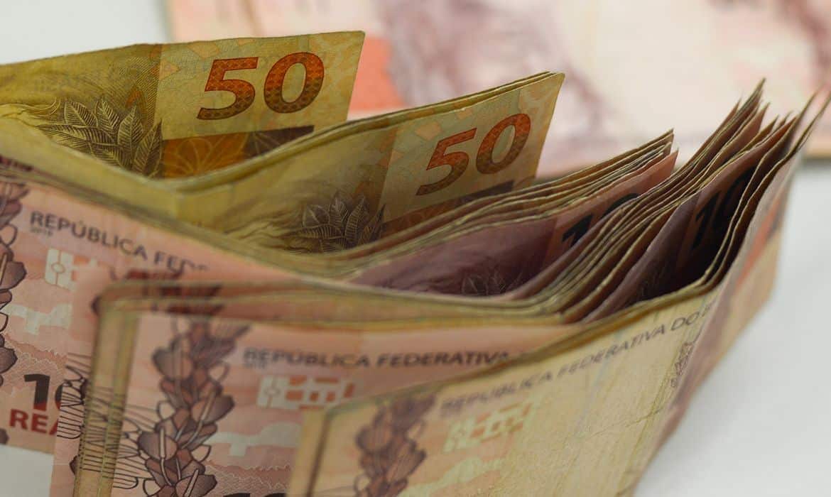 Dinheiro esquecido 6 meses esquecidos