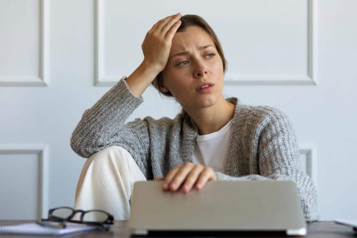 faltas trabalho férias