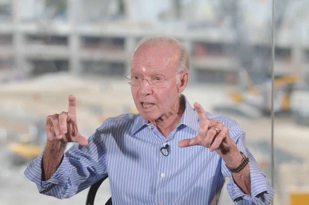 Herdeiros Voltam a Cobrar Dívida de Romário com Zagallo