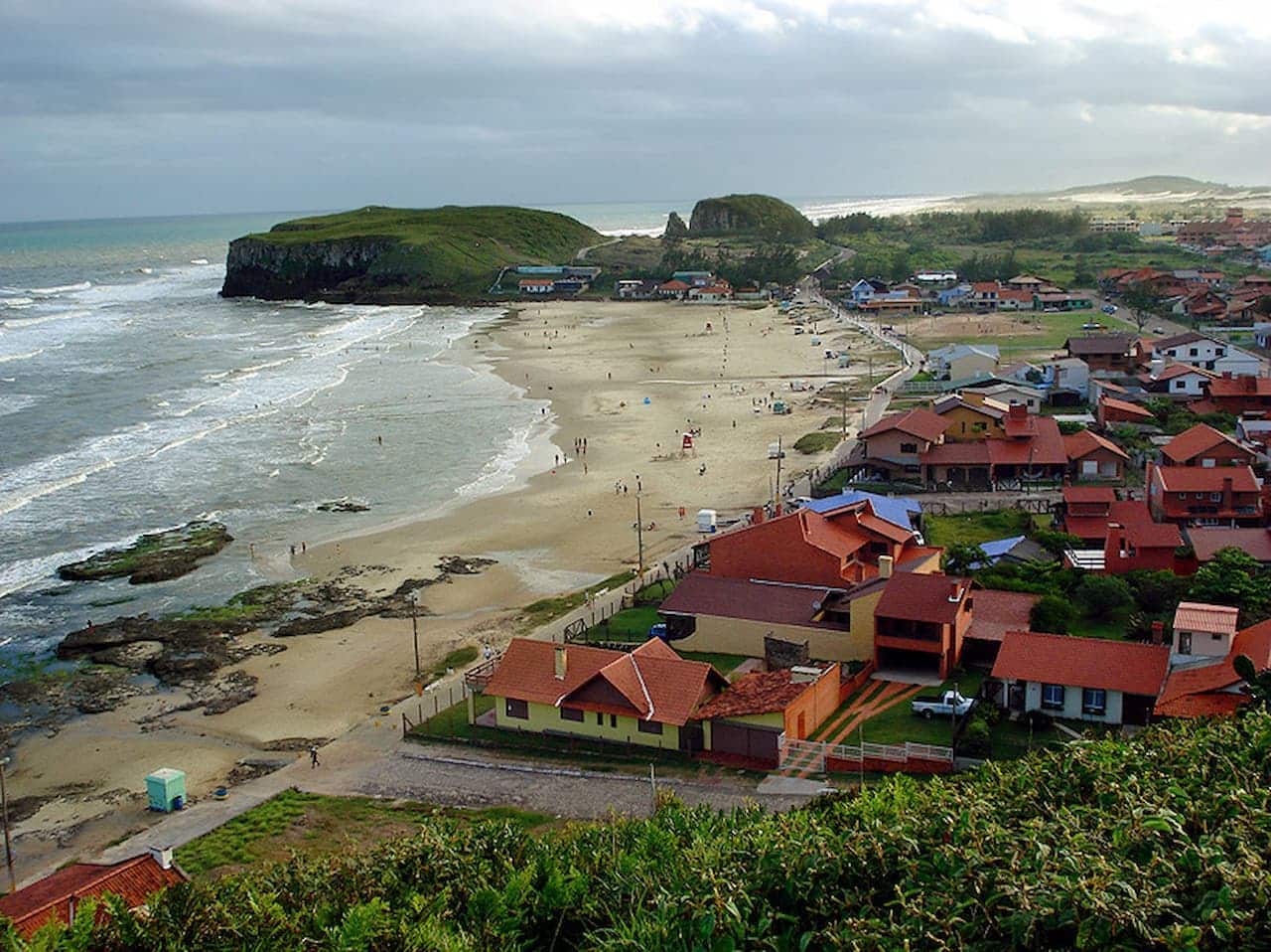 Melhores praias de Torres (RS): descubra o paraíso do litoral Sul
