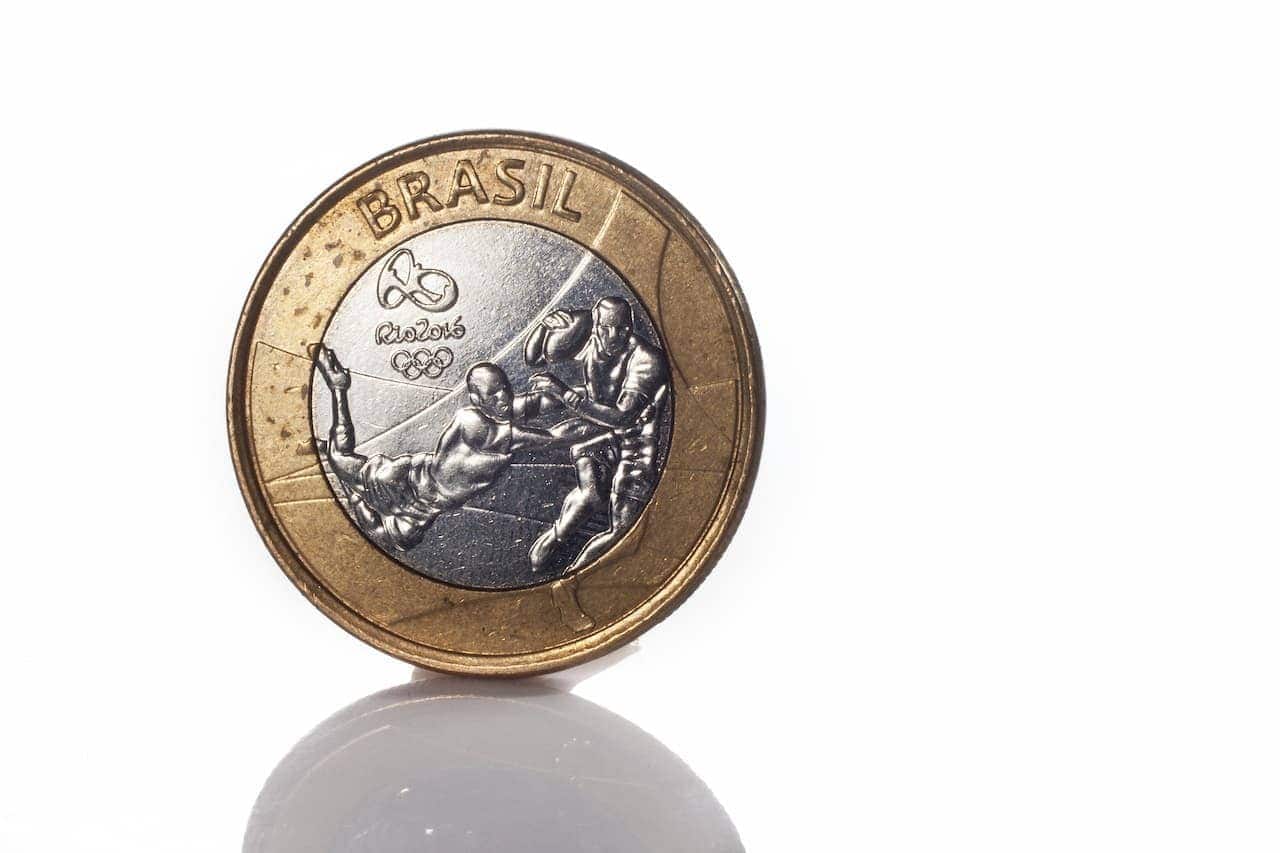 Moedas antigas de R$ 1 podem ser raridades e valer uma fortuna