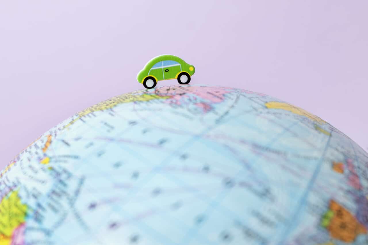 Carro no globo