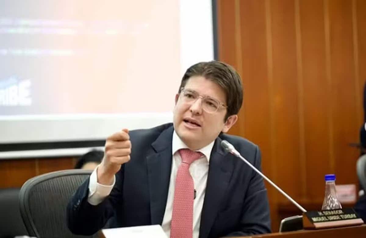 Miguel Uribe