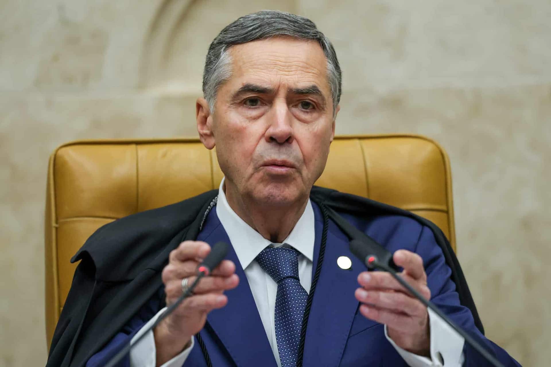 Ministro Luís Roberto Barroso oficializa aposentadoria do Supremo Tribunal Federal