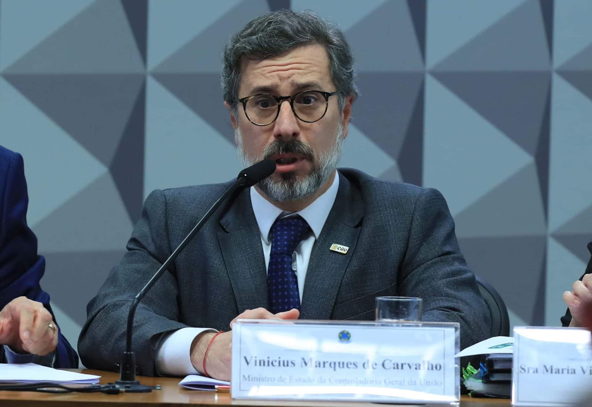 Fraude no INSS: ministro afirma que não alertou governo para preservar sigilo
