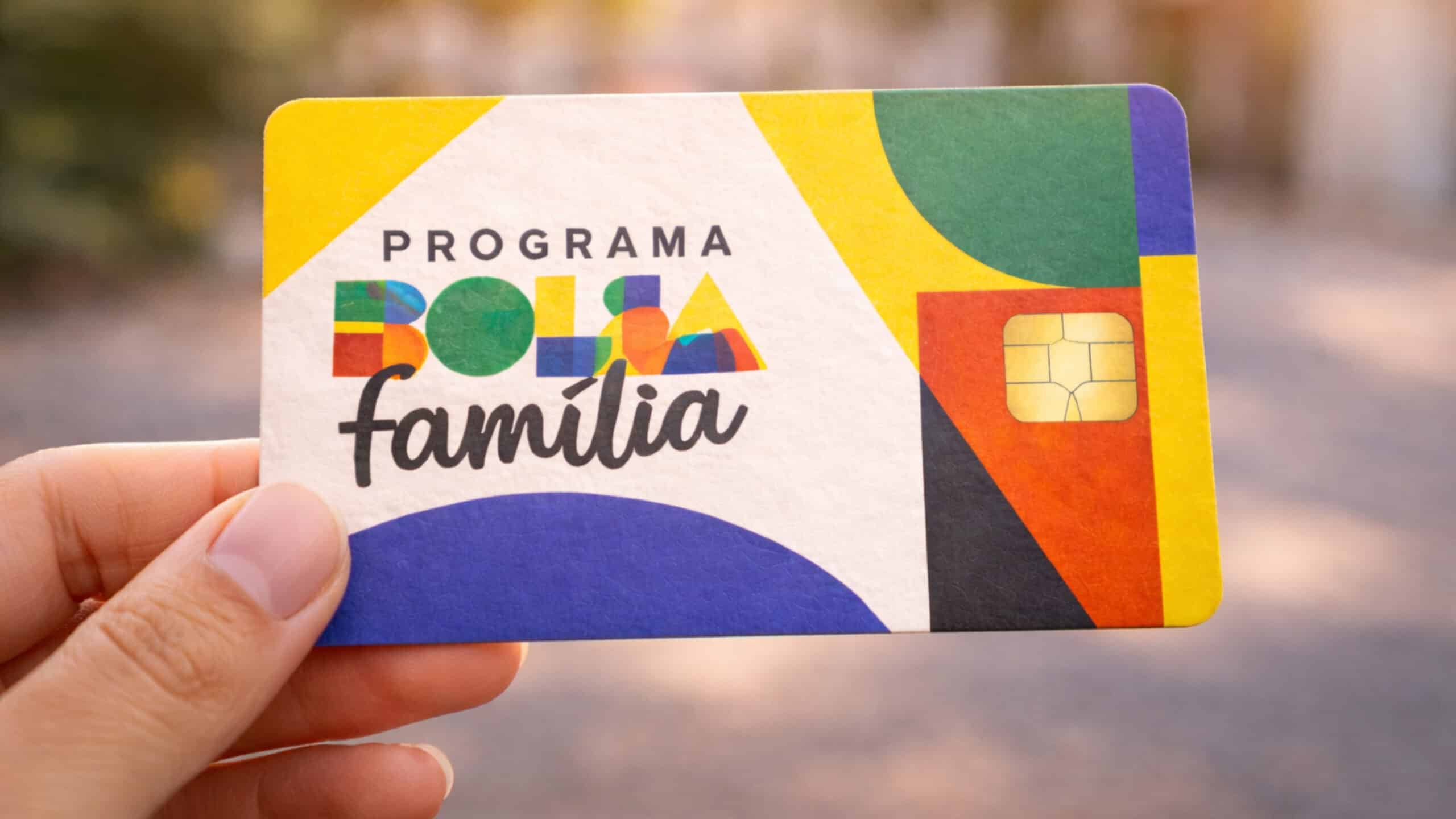Proposta de Bolsa Família 2.0 gera reação de Nobel de Economia