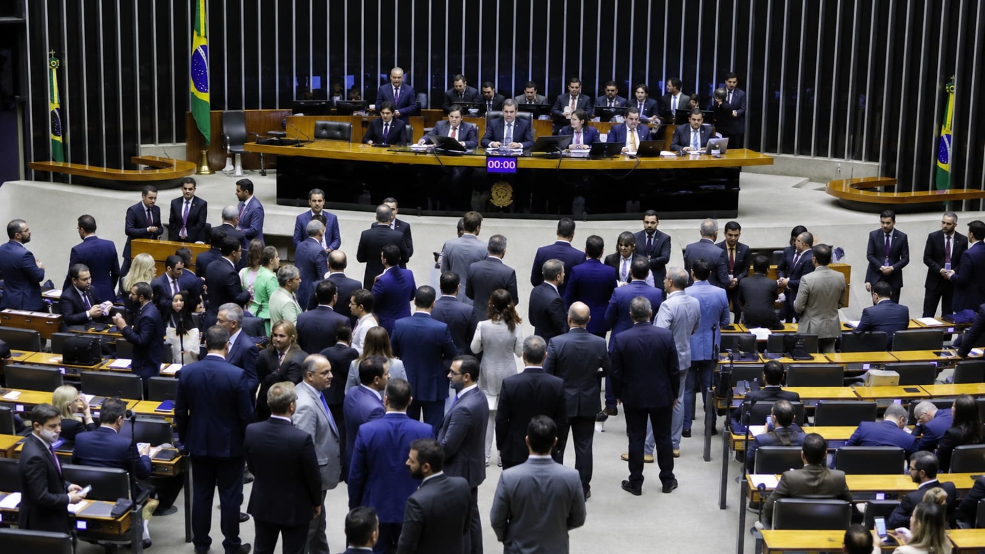 Projeto sobre aposentadoria especial ganha novo avanço na Cùmara