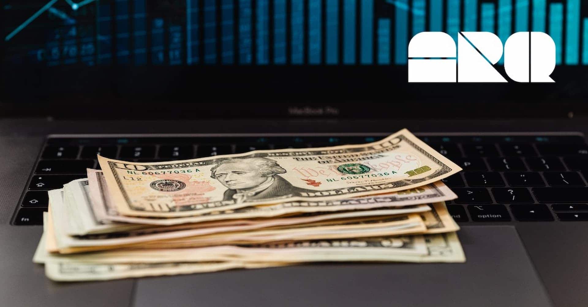 Plataforma ARQ passa a oferecer dólares e euros digitais sem taxa