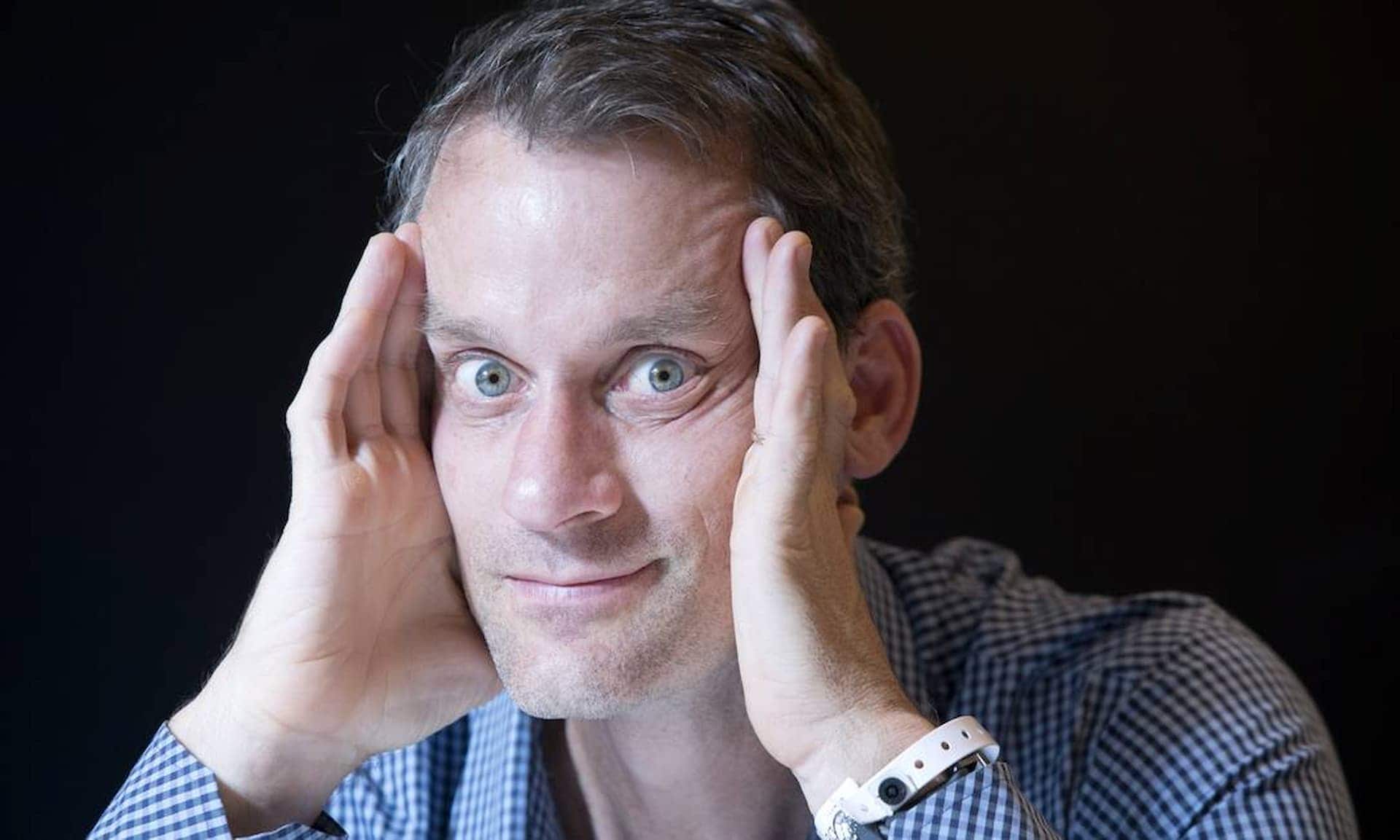 Jeff Dean deixa o Google após 27 anos e ações da Alphabet recuam