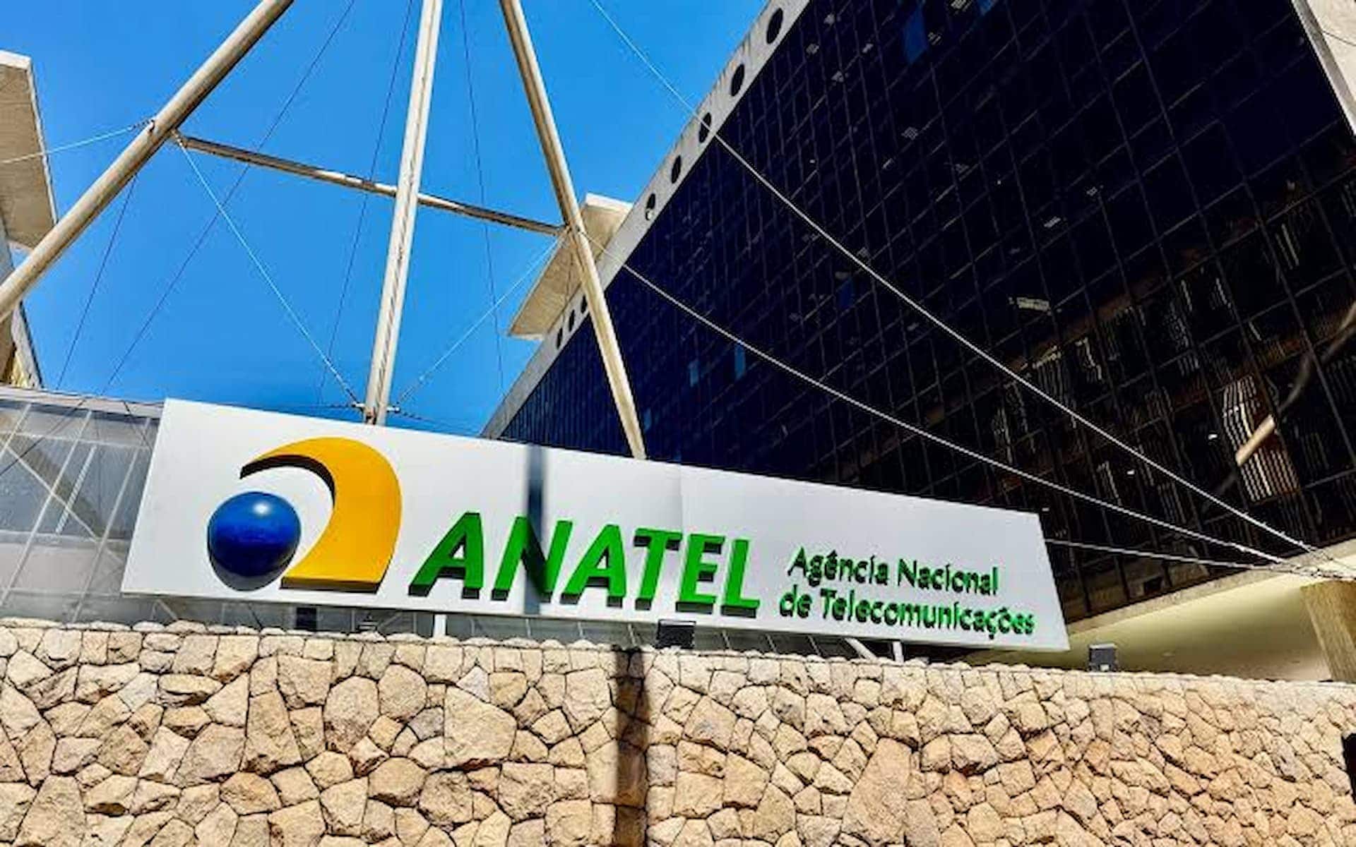 Anatel analisa disputa sobre bloqueio de chamadas entre TIM e Vivo