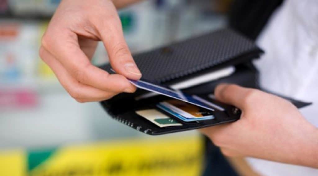 R$2.300 do governo na sua conta; veja como receber 3 Pé-de-Meia